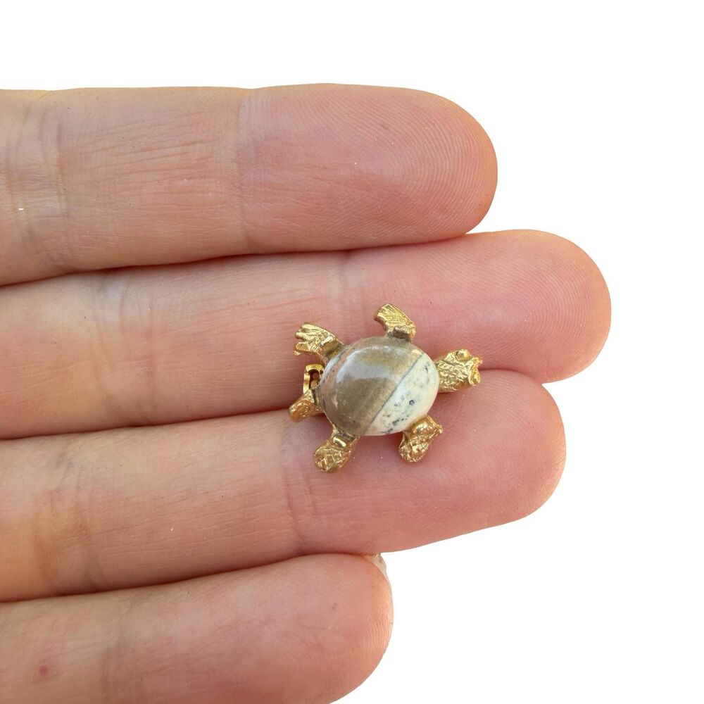 Vintage Gold Tone Turtle Brooch with Marbled Cabochon Shell – Figural Tortoise P